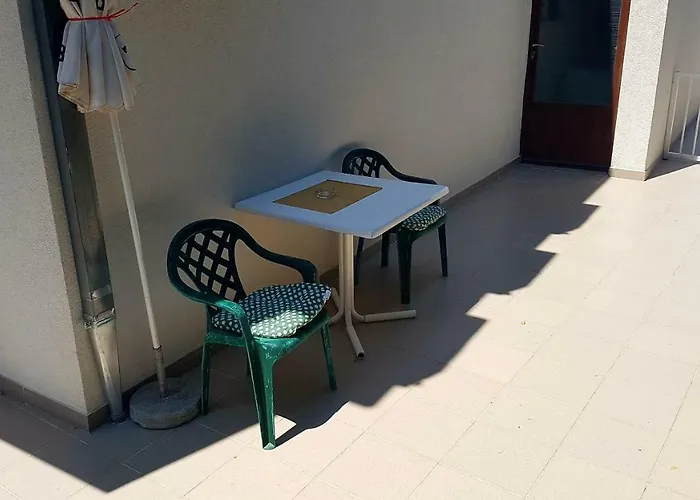 Dinka מאקרסקה