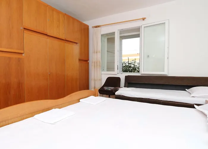 Dinka Daire Makarska