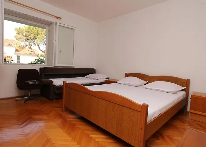 Dinka * Makarska