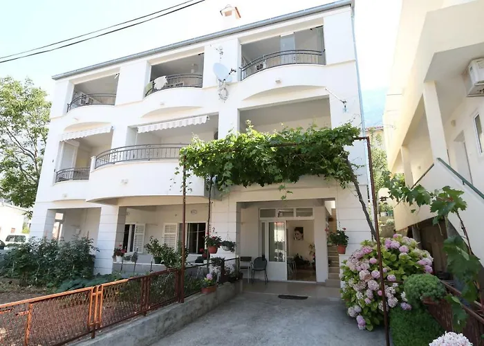 Dinka Apartman Makarska